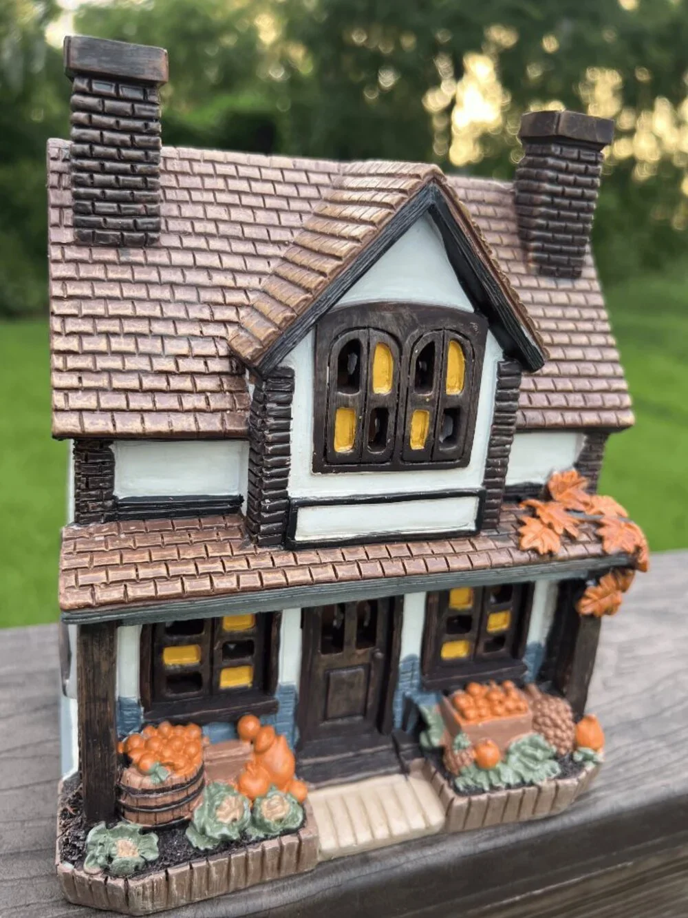 Lighted Fall Village House Resin Cottage Pumpkin Table Decoration Autumn Glow